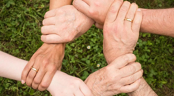 江蘇普萊克紅梅色母料股份有限公司,色母料，白母料，紅梅功能母料，抗靜電母料，開(kāi)口母料，功能母料，色母粒，功能母粒，夜光母粒，塑料母粒，黑色母粒，白色母粒，塑料配色，紅梅，塑料母粒，普萊克紅梅色母料，無(wú)紡布母料，無(wú)紡布色母粒